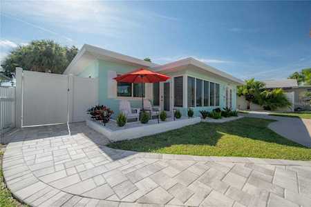 875 Bruce Ave Clearwater, FL 33767