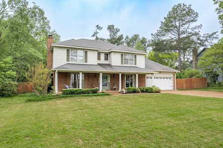 2675 W Gerald Ford Dr. Dr Cordova, TN 38016