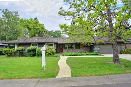 1901 Rolling Hills Road Sacramento, CA 95864