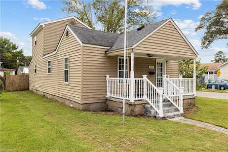1800 Portlock Rd Chesapeake, VA 23324