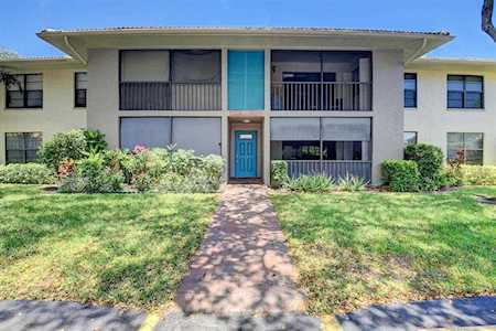 9930 Pineapple Tree Drive #211 Boynton Beach, FL 33436