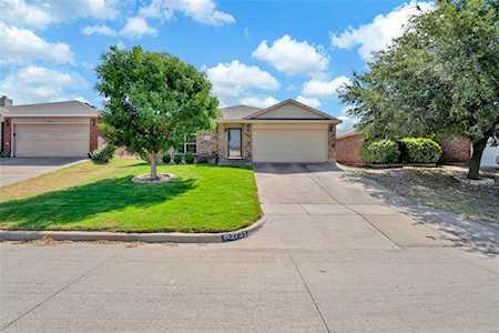2733 Briscoe Drive Fort Worth, TX 76108