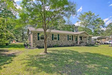 342 Horseshoe Rd Moncks Corner, SC 29461