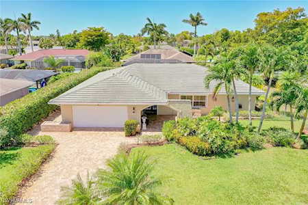 212 Forest Hills Blvd Naples, FL 34113