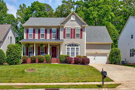 158 Crimson Orchard Dr Mooresville, NC 28115