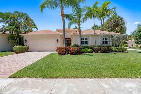 101 La Vida Court Palm Beach Gardens, FL 33418