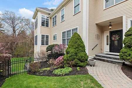 42 Clubhouse Way #42 Sutton, MA 01590
