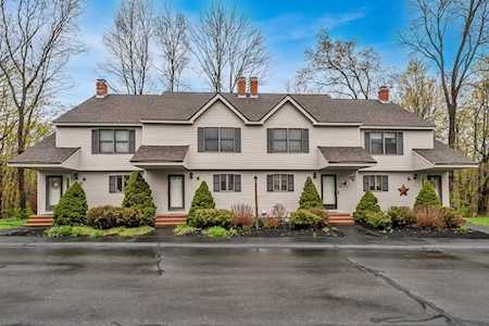 17 Carriage Ct #17 Merrimac, MA 01860