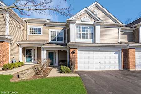 387 S Crown Ct Palatine, IL 60074