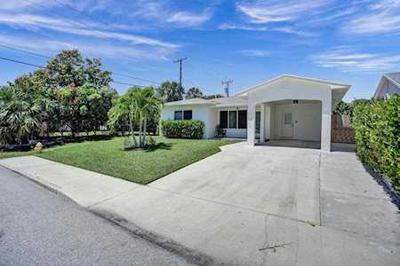 1805 N Ocean Breeze Lake Worth Beach, FL 33460