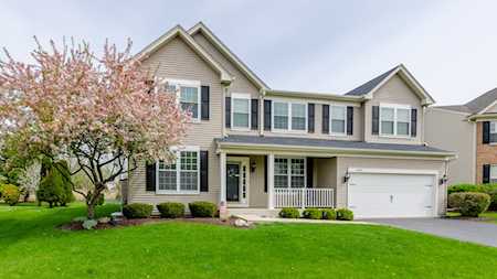 2450 Cushing Ln Aurora, IL 60503
