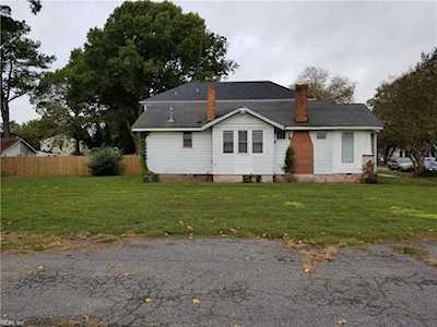 2831 Victoria Ave Norfolk, VA 23504