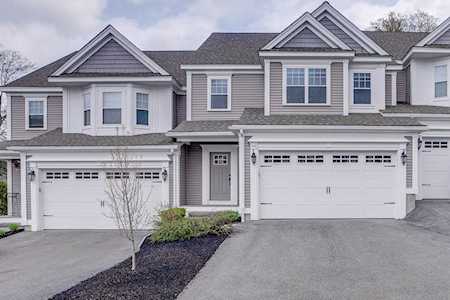 145 Bellwood Circle #145 Bellingham, MA 02019