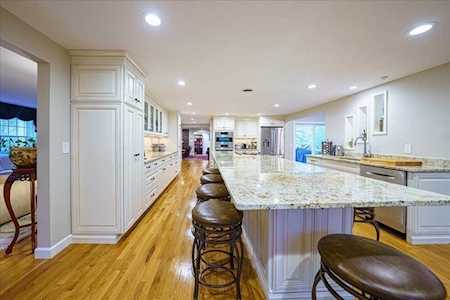 34 Mohawk Canton, MA 02021