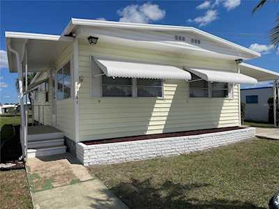 1747 Palm Springs St Sarasota, FL 34234