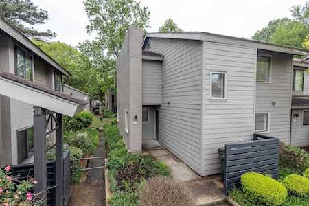 1841 Fernspring Cv Germantown, TN 38138