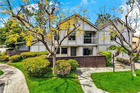 4836 Stonehenge Ln #45 Cypress, CA 90630