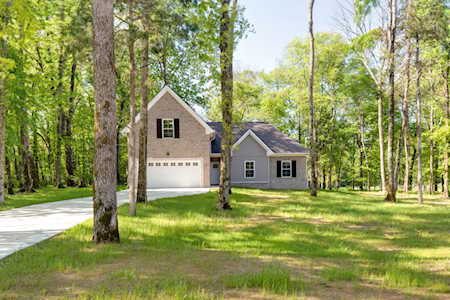 1307 Summer Station Dr Chapel Hill, TN 37034