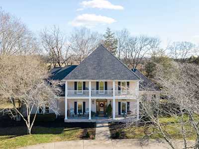 515 Douglas Ln Gallatin, TN 37066