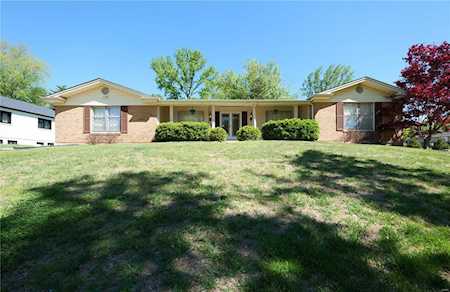 14465 Eddington Dr Chesterfield, MO 63017