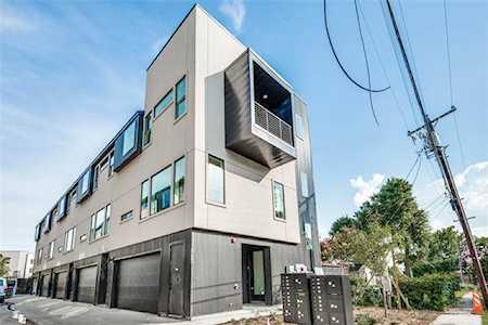 2916 Hawthorne Avenue #104 Dallas, TX 75219