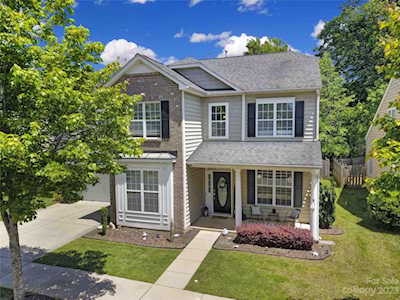13700 Delstone Dr Huntersville, NC 28078