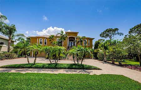 2101 N Pointe Alexis Dr Tarpon Springs, FL 34689