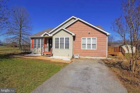 21 Fox Crossing Dr Clayton, DE 19938