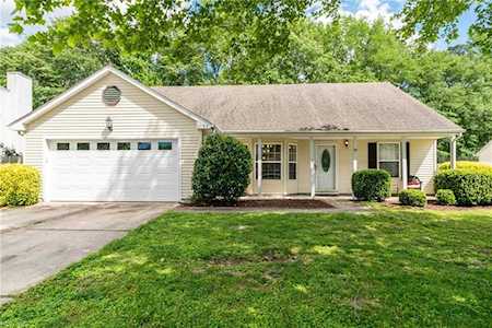 1745 Emerald Sea Dr Chesapeake, VA 23323