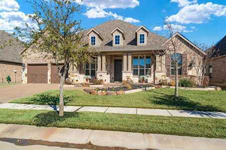 1311 Mercer Avenue Lantana, TX 76226