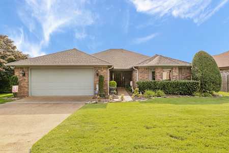 2107 Aztec Dr Dyersburg, TN 38024