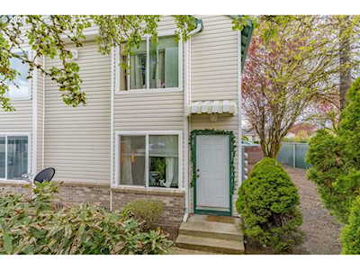 2501 E 2nd ST #15 Newberg, OR 97132