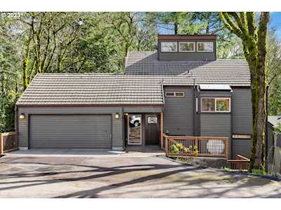 3138 SW Cascade DR Portland, OR 97205