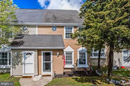 302 Beach Plum Ct Tuckerton, NJ 08087