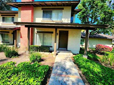 1605 Aspen Village Way West Covina, CA 91791