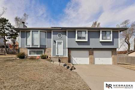 2202 King Dr Papillion, NE 68046