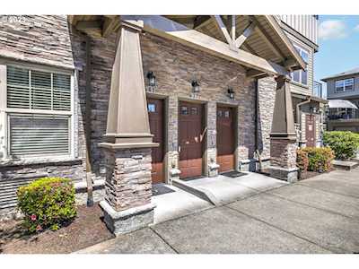 637 NE Garswood LN Hillsboro, OR 97006