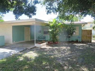 255 38th Ave SE St. Petersburg, FL 33705