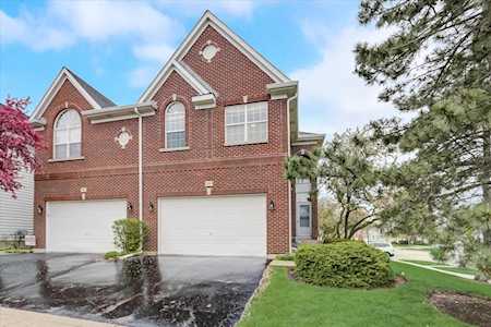 89 Allerton Dr Schaumburg, IL 60194