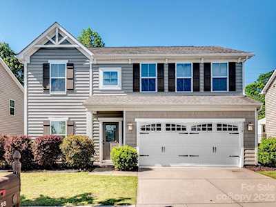 1118 Kings Bottom Dr Fort Mill, SC 29715