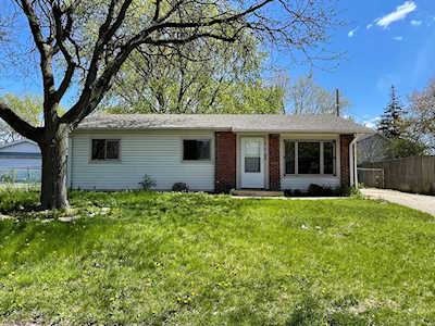 206 Bedford Rd Bolingbrook, IL 60440