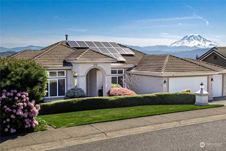 15717 136th Avenue Ct E Puyallup, WA 98374
