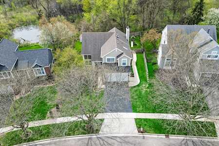 1105 Fairfax Ln South Elgin, IL 60177