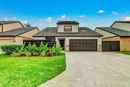 119 Beaumont Lane Palm Beach Gardens, FL 33410