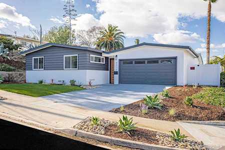 8976 Polland Avenue San Diego, CA 92123