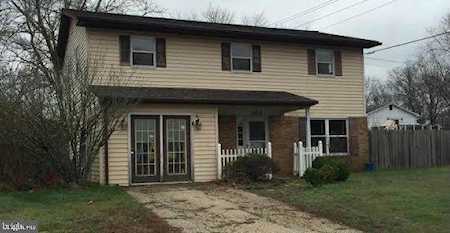 303 Garner Ave Waldorf, MD 20602