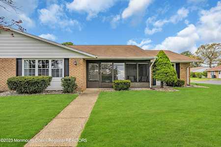 98 Buckingham Dr #B Manchester, NJ 08759