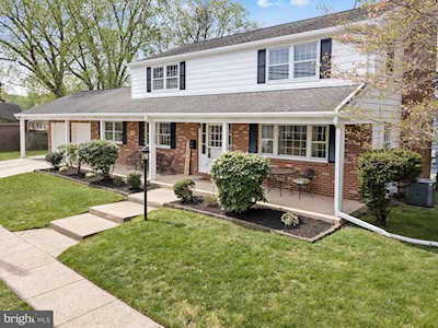 1900 Prospect Ridge Blvd Haddon Heights, NJ 08035