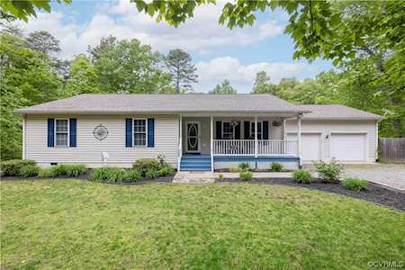 9689 Shannon Hill Rd Louisa, VA 23093