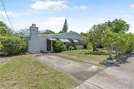 4331 SW 31st Dr West Park, FL 33023